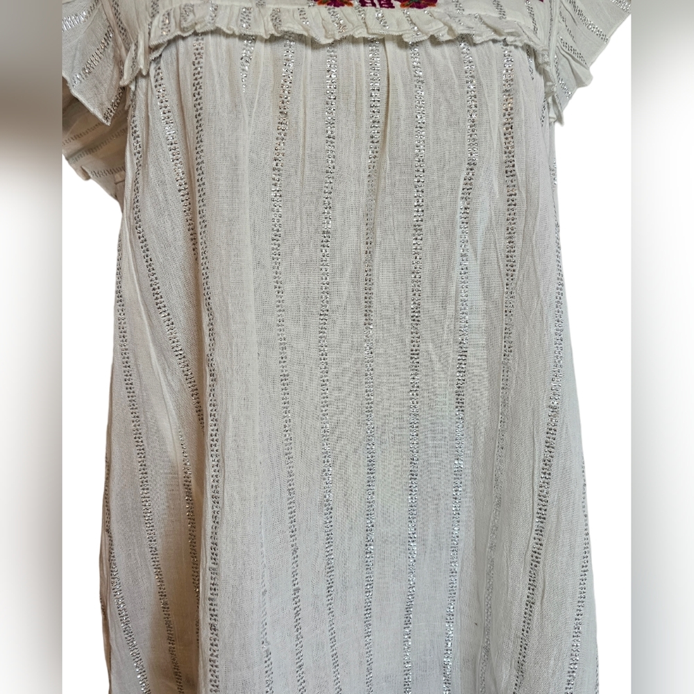 KINDLE Embroidered Top Size Large - Picture 13 of 13